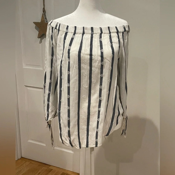 Target Striped Long Sleeve Off The Shoulders Open Shoulders Top Size Large - Picture 1 of 9